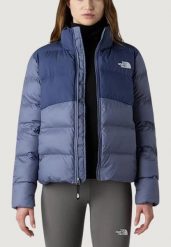 Kurtka puchowa Kobieta THE NORTH FACE W SAIKURU JACKET. Niebieskie kurtki damskie The North Face, s, bez wzorów, z poliesteru, bez kaptura. Za 920.50 zł.