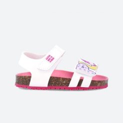 Sandały AGATHA RUIZ DE LA PRADA 242935A Biały. Białe sandały damskie Agatha Ruiz de la Prada, bez wzorów, z syntetyku, bez obcasa, bez zapięcia. Za 186.98 zł.