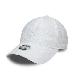 Czapka z daszkiem New Era 9twenty femme New York Yankees Broderie. Białe czapki z daszkiem damskie New Era, bez wzorów. Za 231.99 zł.