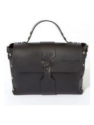 Christian Laurier Skórzana torebka "Paty" w kolorze czarnym - 25 x 18 x 10 cm rozmiar: onesize. Czarne torebki klasyczne damskie Christian Laurier, z materiału, przez ramię, bez dodatków. Za 330.95 zł.