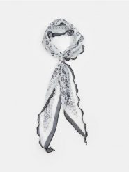 Chusta ze wzorem - wielobarwny. Chusty damskie Sinsay, bez wzorów. Za 15.99 zł.