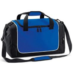 Torba sportowa Quadra Teamwear Locker. Czarne torby sportowe QUADRA, bez wzorów, z gumy. Za 160.50 zł.