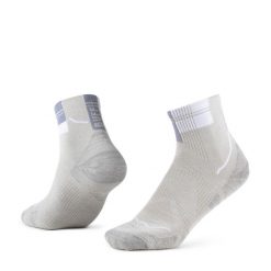 Skarpety biegowe Buff Coolnet Quarter Sock CQ. Szare skarpetki damskie Buff, bez wzorów, z elastanu. Za 104.49 zł.