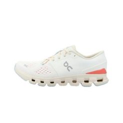 Buty Kobieta On Running Cloud X 4 beżowy. Brązowe obuwie sportowe casual damskie On Running, z materiału, bez zapięcia. Za 921.00 zł.