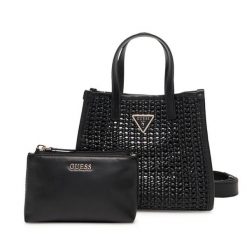 Torebka Guess. Czarne torebki klasyczne damskie Guess, bez dodatków. Za 449.99 zł.