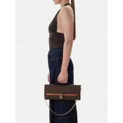 Torebka MICHAEL Michael Kors. Brązowe torebki wieczorowe damskie MICHAEL Michael Kors, bez wzorów, bez dodatków. Za 859.99 zł.