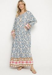 Niebieska Sukienka Rozkloszowana z Ozdobnym Wiązaniem w Boho Wzór Erainea. Niebieskie sukienki damskie Born2be, z aplikacjami, z jeansu, boho, bez ramiączek. W wyprzedaży za 72.24 zł.