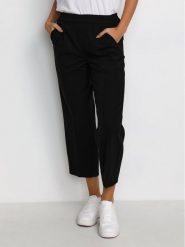 Kaffe Spodnie materiałowe Sakura 10506127 Czarny Relaxed Fit. Czarne spodnie materiałowe damskie Kaffe, bez wzorów, z materiału. Za 229.99 zł.