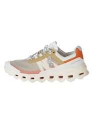 ON RUNNING Buty "Cloudvista" w kolorze beżowo-pomarańczowym do biegania rozmiar: 37,5. Brązowe obuwie sportowe damskie On Running, bez zapięcia, do biegania. Za 288.52 zł.