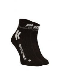 Skarpety biegowe X-Socks Run Speed Two 4.0. Czarne skarpetki damskie X Socks, bez wzorów, z materiału. Za 65.00 zł.