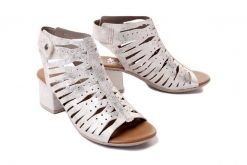 RIEKER 64676-60 beige, sandały damskie. Brązowe sandały damskie Rieker, bez wzorów, bez obcasa, na obcasie, bez zapięcia. Za 202.93 zł.