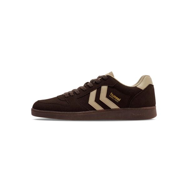 Sneakersy Hummel Perfekt CL. Brązowe obuwie sportowe casual damskie Hummel, bez zapięcia, do piłki ręcznej. Za 270.00 zł.