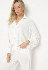 Biała Koszula Oversize z Prążkowanej Tkaniny z Bufiastymi Rękawami Merriana. Białe koszule damskie Born2be, l, bez wzorów, z jeansu, klasyczne, bez kołnierzyka, bez ramiączek. Za 99.99 zł.