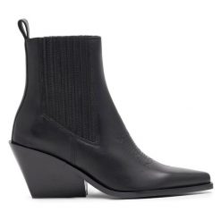 Botki Badura. Czarne botki damskie Badura, bez obcasa, na słupku, bez zapięcia. Za 399.99 zł.