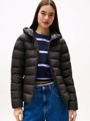 Tommy Jeans kurtka puchowa Kobiety czarny, S. Czarne kurtki damskie Tommy Jeans, s, bez wzorów, z jeansu, bez kaptura. Za 699.95 zł.