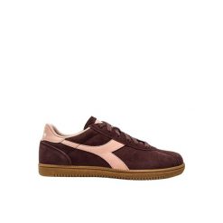 Sneakersy damskie Diadora Tokyo. Brązowe obuwie sportowe damskie Diadora, ze skóry, bez zapięcia. W wyprzedaży za 314.00 zł.