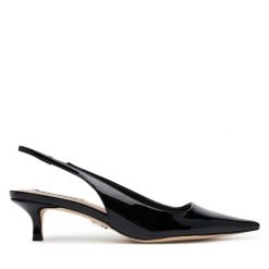 Czółenka Steve Madden. Czarne czółenka damskie Steve Madden, bez wzorów, bez obcasa. Za 239.99 zł.