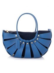 Lucky Bees Torebka "Ingrid" w kolorze niebieskim - 35 x 18 x 15 cm rozmiar: onesize. Niebieskie torebki klasyczne damskie Lucky Bees, z materiału, bez dodatków. Za 86.99 zł.