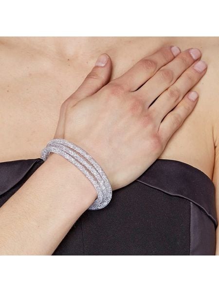 MENTHE À L'O Bransoletka z kryształami rozmiar: onesize. Szare bransoletki damskie MENTHE À L'O, srebrne. Za 87.19 zł.