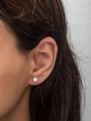 Heliophilia Pozłacane kolczyki-wkrętki z cyrkoniami rozmiar: onesize. Żółte kolczyki damskie Heliophilia, z cyrkonią, pozłacane. Za 31.28 zł.