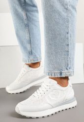 Białe Sneakersy Zdobione Koronką Callriva. Białe obuwie sportowe casual damskie Born2be, z jeansu, bez zapięcia. Za 99.99 zł.