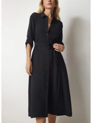 Milan Kiss Sukienka w kolorze czarnym rozmiar: S. Czarne sukienki damskie Milan Kiss, bez wzorów, z tkaniny, bez ramiączek. Za 187.07 zł.