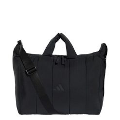 Torba Winterized typu tote. Czerwone torby sportowe Adidas, bez wzorów, z materiału. Za 199.00 zł.