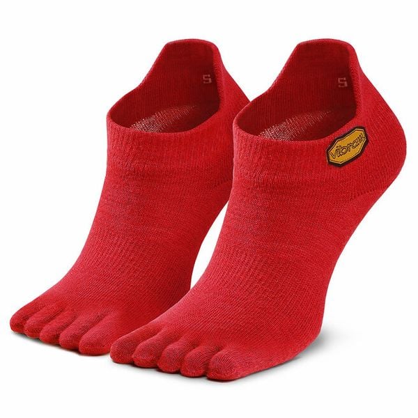 Skarpety krótkie Vibram Fivefingers. Czerwone skarpetki damskie Vibram Fivefingers, bez wzorów. Za 49.99 zł.
