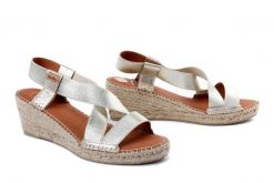 TONI PONS TURA-RC plati platinum, sandały/espadryle damskie. Żółte sandały damskie Toni Pons, bez wzorów, bez obcasa, na koturnie, bez zapięcia. Za 185.94 zł.