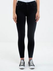 Jeansy damskie push up z wysokim stanem czarne Melinda High Waist 915. Czarne jeansy damskie Big Star, bez wzorów, z jeansu, z podwyższonym stanem. Za 299.99 zł.
