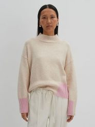 Someday Sweter "Tomie" w kolorze beżowo-jasnoróżowym rozmiar: M. Brązowe swetry klasyczne damskie someday., m, z bawełny, bez kołnierzyka. Za 226.24 zł.