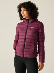 Regatta Kurtka pikowana "Marizion" w kolorze bordowym rozmiar: 36. Czerwone kurtki damskie Regatta, bez wzorów, bez kaptura. Za 173.99 zł.