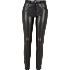 Spodnie Damskie Skóra Syntetyczna Ze Średnim Stanem. Czarne spodnie sportowe damskie Urban Classics, bez wzorów, ze skóry. Za 220.99 zł.