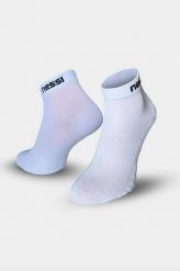 Bezszwowe skarpety oddychające Nessi Sportswear. Białe skarpetki damskie NESSI SPORTSWEAR, bez wzorów, z materiału. Za 59.90 zł.