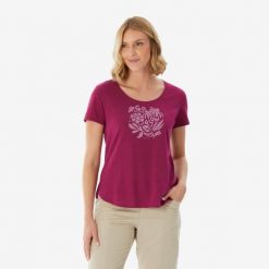 Koszulka turystyczna z krótkim rękawem damska Quechua NH500. Czerwone bluzki damskie QUECHUA, m, bez wzorów, z bawełny, sportowe, bez kołnierzyka, bez ramiączek. Za 52.49 zł.