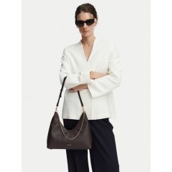 Torebka Calvin Klein. Brązowe torebki klasyczne damskie Calvin Klein, bez dodatków. Za 512.99 zł.