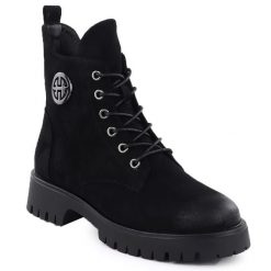 Botki ocieplane zamszowe damskie czarne Potocki Z25-SZ12672. Czarne botki damskie POTOCKI, ze skóry ekologicznej, eleganckie, bez obcasa, bez zapięcia. Za 199.99 zł.