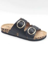 S.Oliver Klapki w kolorze czarnym rozmiar: 39. Czarne klapki damskie S.Oliver, bez wzorów, z otwartym noskiem, bez obcasa, bez zapięcia. Za 127.05 zł.