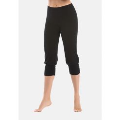 Spodenki do siatkówki damskie Teyli Comforto 3/4. Czarne spodenki sportowe damskie Teyli, s, bez wzorów, z bawełny, do biegania. Za 99.95 zł.