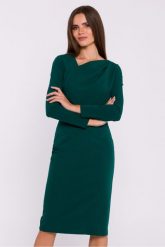 Elegancka sukienka ołówkowa z asymetrycznym dekoltem zielona. Zielone sukienki damskie Stylove, bez wzorów, eleganckie, bez ramiączek. Za 359.00 zł.