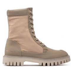 Trapery Tommy Hilfiger. Brązowe trapery damskie Tommy Hilfiger, bez zapięcia. Za 369.99 zł.