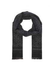 Guess Szalik AM9670 POL03 Czarny. Czarne szaliki damskie Guess, z aplikacjami. Za 234.99 zł.