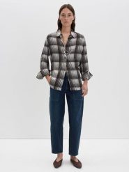 Someday Bluzka "Zebecca" w kolorze czarno-białym rozmiar: 42. Czarne bluzki damskie someday., bez wzorów, z wiskozy, bez kołnierzyka, bez ramiączek. Za 143.99 zł.