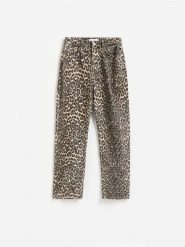 Jeansy straight w zwierzęcy wzór - brązowy. Brązowe jeansy damskie Reserved. Za 159.99 zł.