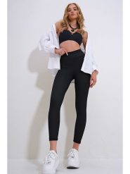 Trend Alacati Legginsy w kolorze czarnym rozmiar: S. Czarne legginsy damskie Trend Alacati, s, bez wzorów, z bawełny. Za 56.79 zł.