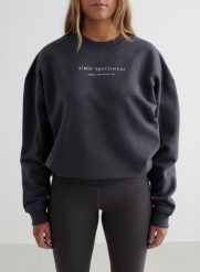 Damska bluza dresowa czesana, luźny krój Serif ciemna szarość. Szare bluzy damskie Aim'n, s, bez wzorów, z bawełny, bez kaptura. Za 339.00 zł.