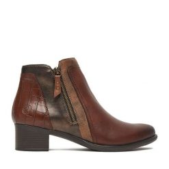 Botki Remonte. Brązowe botki damskie Remonte, bez obcasa, na słupku, bez zapięcia. Za 419.99 zł.