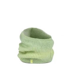 Ciepły, wełniany szalik Buff Datma. Fioletowe szaliki damskie Buff, bez wzorów, z dzianiny. Za 169.99 zł.