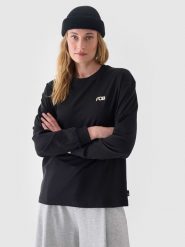 4F Koszulka w kolorze czarnym rozmiar: S. Czarne bluzki damskie 4F, s, bez wzorów, z bawełny, bez kołnierzyka, bez ramiączek. Za 26.99 zł.