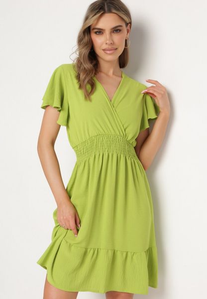 Jasnozielona Sukienka Mini z Gumką w Pasie i Falbanką Senait. Zielone sukienki damskie Born2be, bez wzorów, bez ramiączek. Za 49.99 zł.